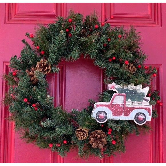 Red Truck Christmas Wreath: Farmhouse Pinecone Berry Door Decor - Picture 6 of 10